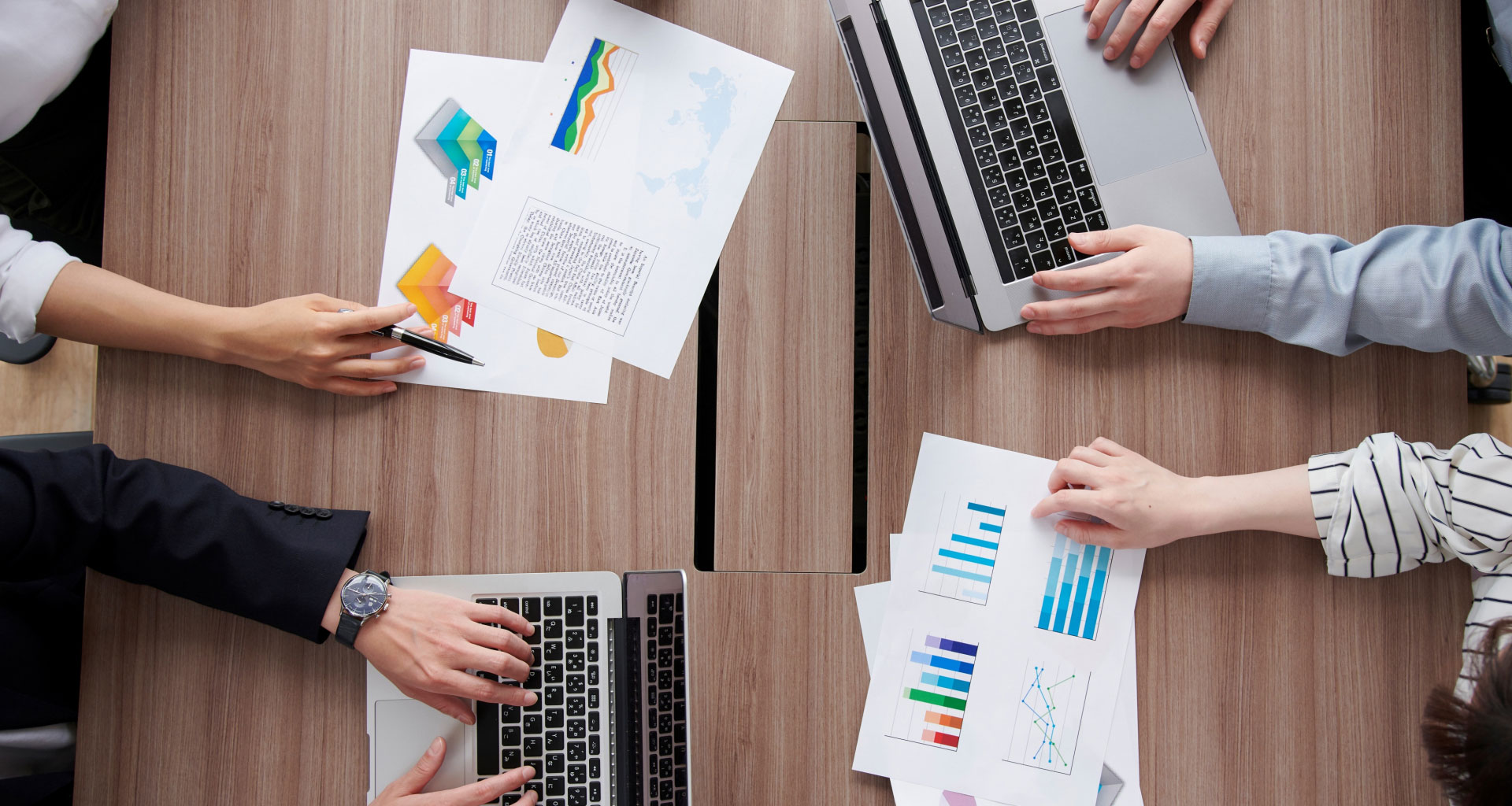 経営課題の見える化から改善まで、成長に向けた実行支援を提供します。